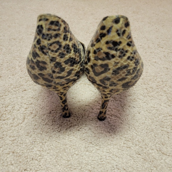 Anne Klein AKChrista Closed Toe Heel, 11M - Picture 4 of 6